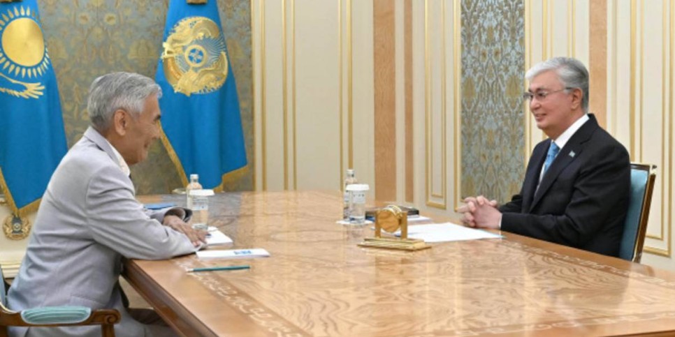 
                    Токаев побеседовал с зампредседателя «Организации ветеранов» 
                