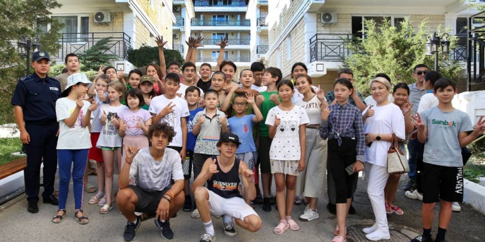 
                    В Алматы дан старт летнему отдыху детей в загородных лагерях
                