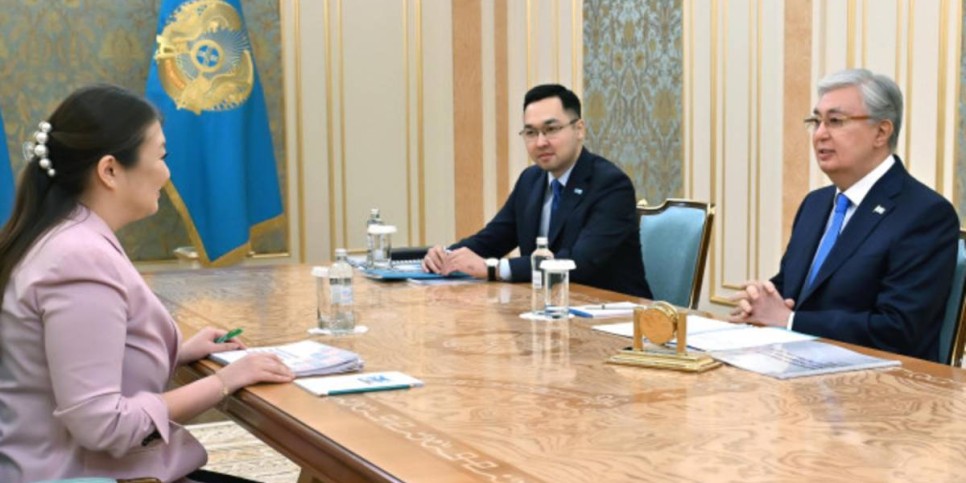 
                    Токаев поручил детскому омбудсмену принять меры по предотвращению суицида среди подростков
                
