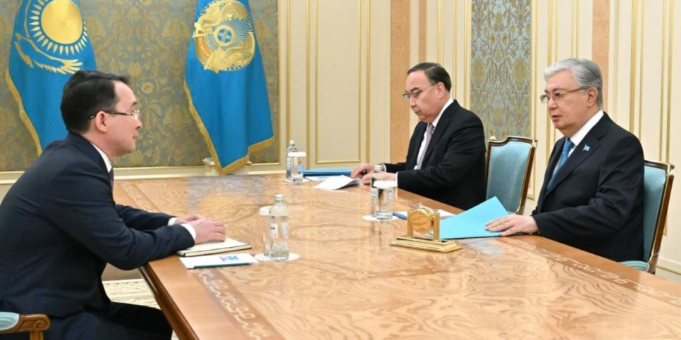 
                    Президент Токаев принял вновь назначенного посла Жаксылыкова
                