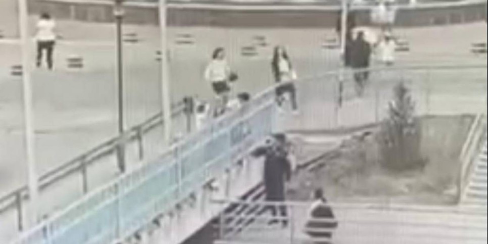 
                    Полицейский спас девочку от суицида в Актобе
                
