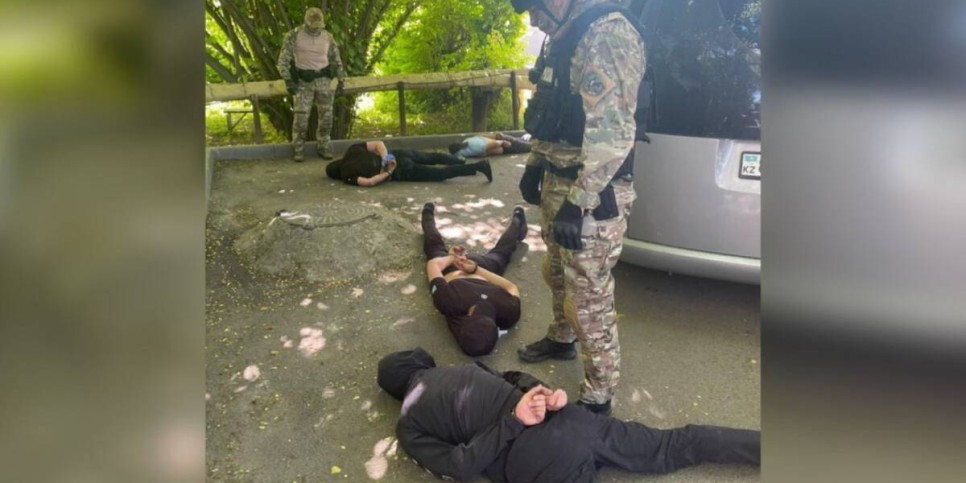 
                    Группу приезжих квартирных воров задержали в Алматы 
                