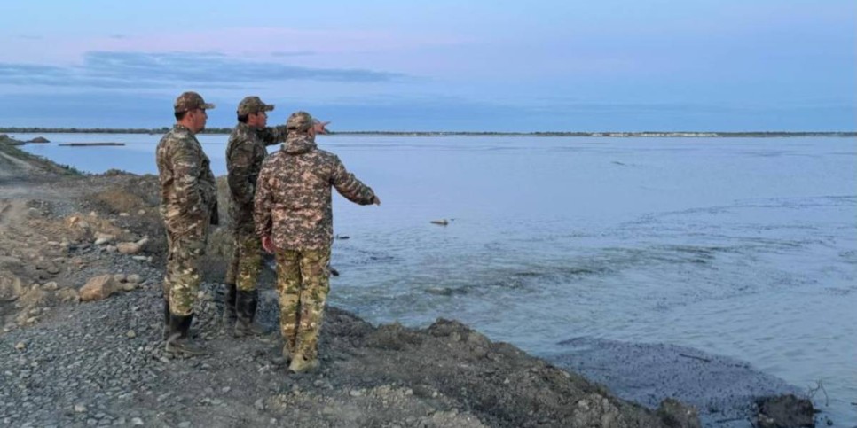 
                    Паводки в Атырау: жителей просят не поддаваться панике
                