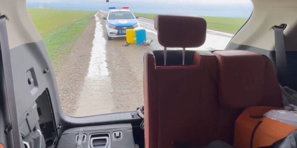
                    «Как нас спасала полиция Казахстана»: россияне записали видео 
                