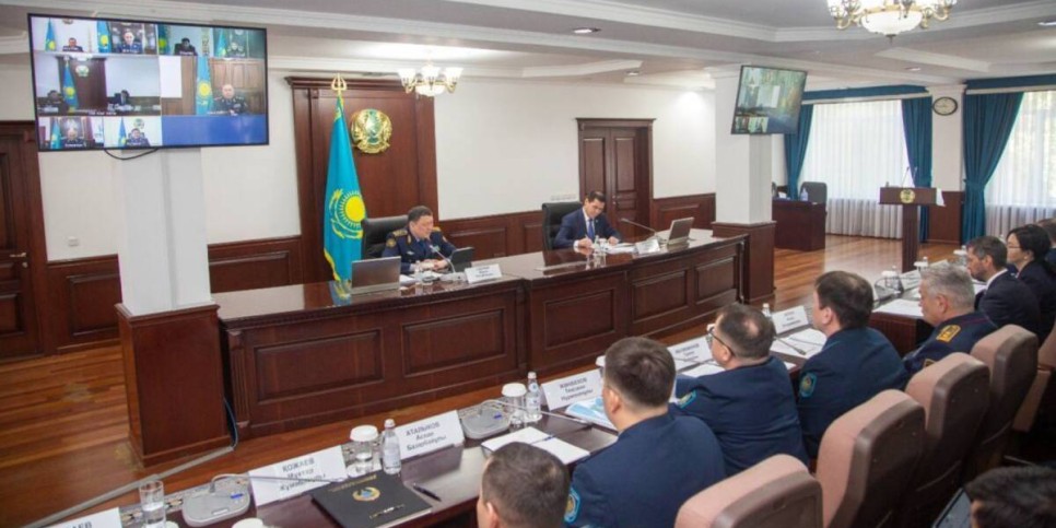 
                    Сенаторам показали, как раскрываются преступления в Казахстане
                