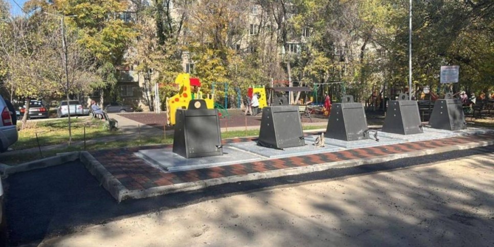 
                    В Алматы заменят все старые мусорные контейнеры
                