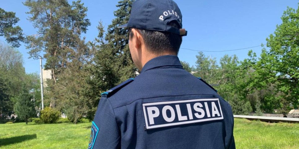 
                    Пропавшую 5-летнюю девочку нашли полицейские в Шымкенте 
                
