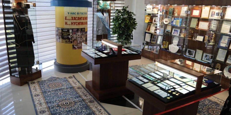 
                    В Алматы открылся музейный уголок Ескендира Хасангалиева
                