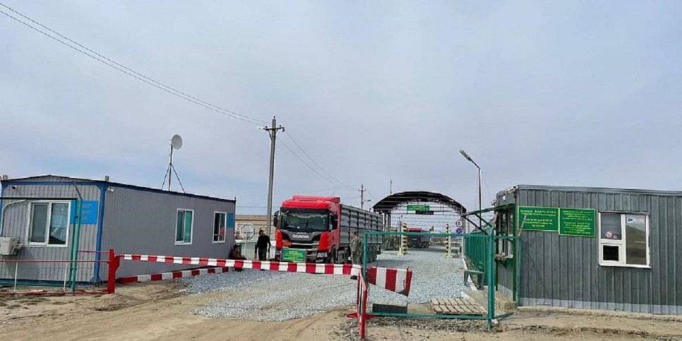
                    Пограничный пункт заработал на границе с Россией
                