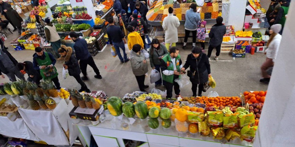 
                    Вторую неделю подряд снижаются цены на социально значимые продукты в Казахстане
                