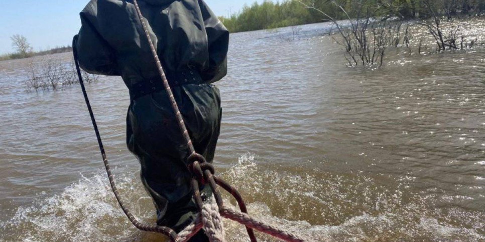 
                    Уровень воды в реке Урал превысил опасную отметку и продолжает прибывать
                