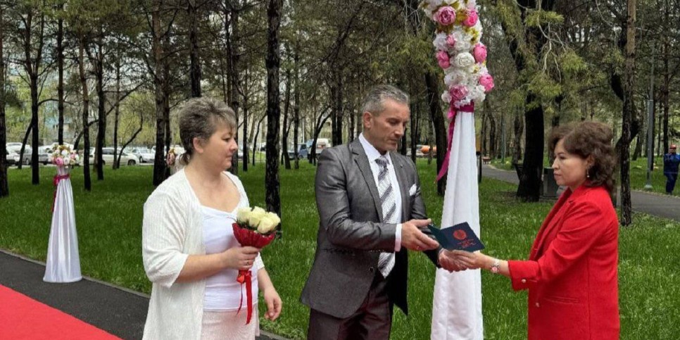 
                    «Алматы – наш общий дом»: в мегаполисе открыли Аллею молодоженов
                