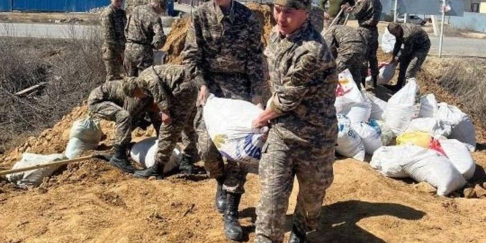 
                    Порядка 700 военнослужащих направило Минобороны в СКО
                
