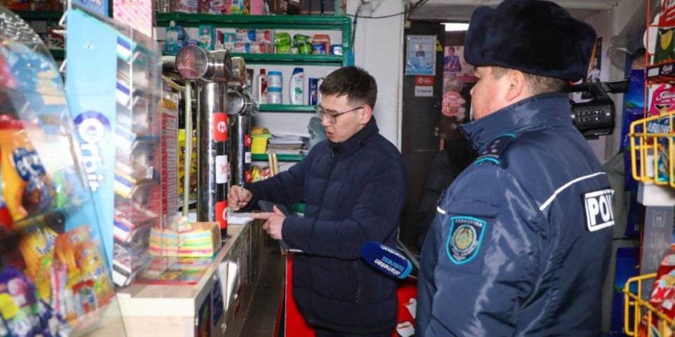
                    Подпольные цеха по производству насвая выявлены в Астане
                