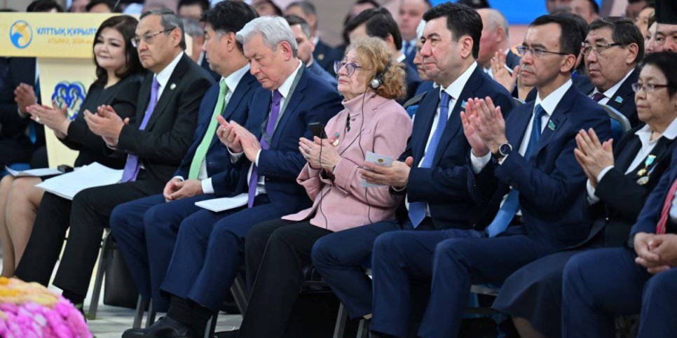 
                    Токаев призвал бизнесменов строить не только мечети, но и культурно-социальные объекты
                