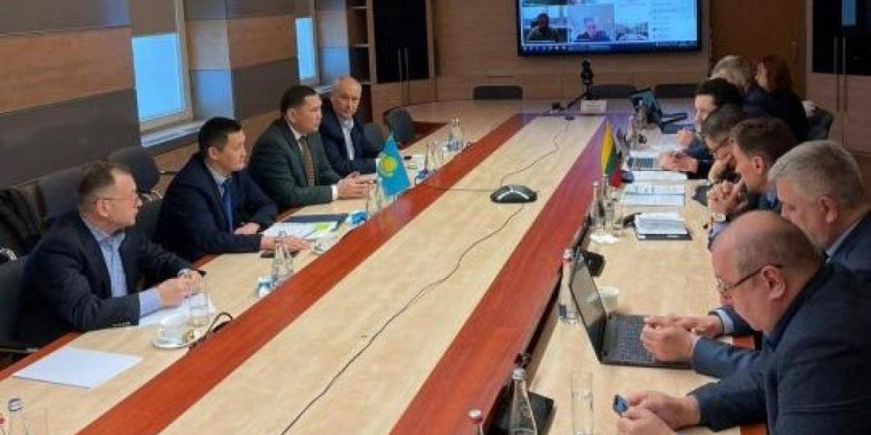 
                    Казахстан предложил Литве сотрудничество по запуску контейнерных перевозок
                