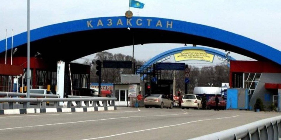 
                    Изменился режим работы пунктов пропуска на границе Казахстана
                