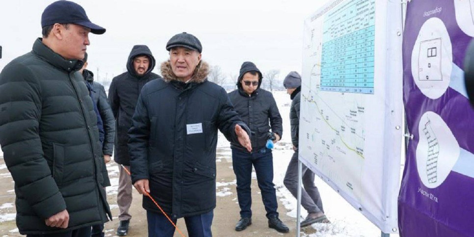 
                    Ербол Карашукеев посетил ряд объектов в Меркенском районе
                