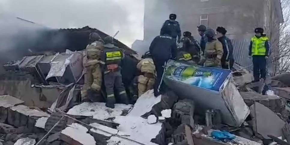 
                    Взрыв газа в Темиртау: тело погибшей извлекли из-под завалов
                