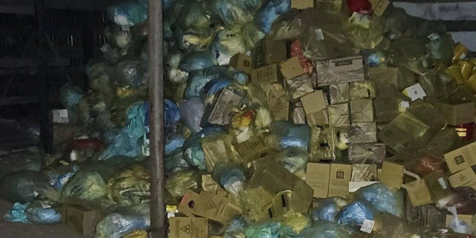 
                    Опасные медицинские отходы незаконно складировали в Костанае
                