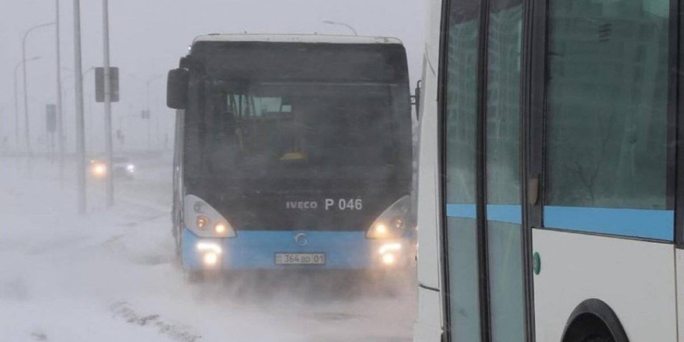 
                    Движение пригородных маршрутов приостановили в Астане
                