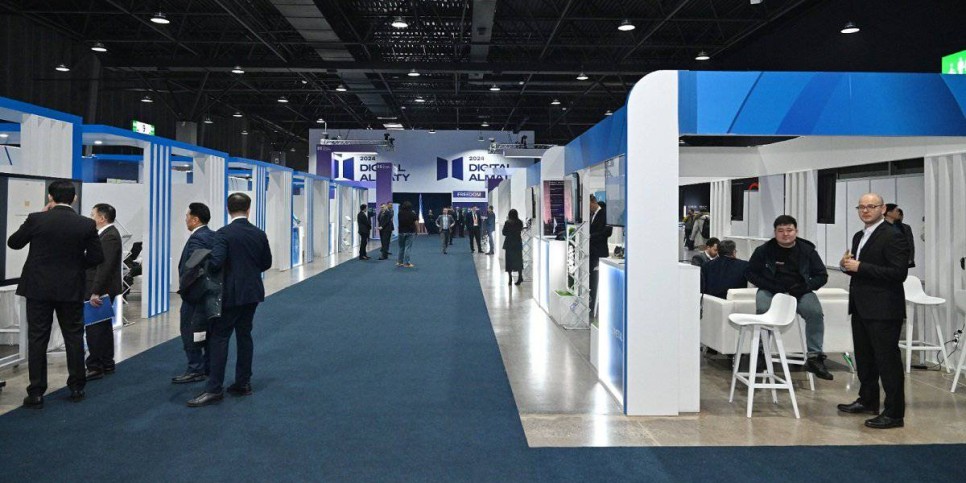 
                    Ерболат Досаев посетил цифровой форум Digital Almaty
                