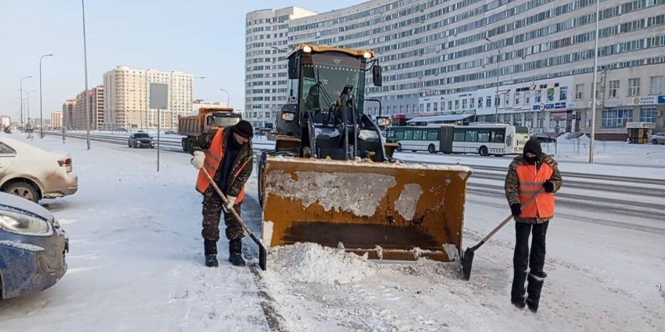 
                    Более 42 тысяч кубометров снега вывезли за ночь из Астаны
                