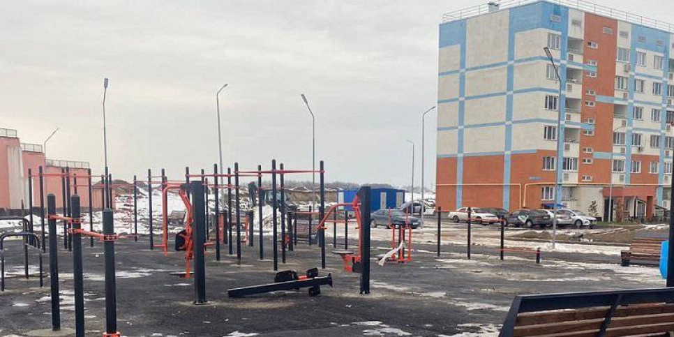 
                    Футбольное поле и воркаут зону построили на месте пустыря в Алматы
                
