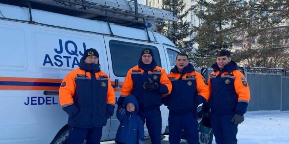 
                    Сотрудники столичного ДЧС спасли собаку
                