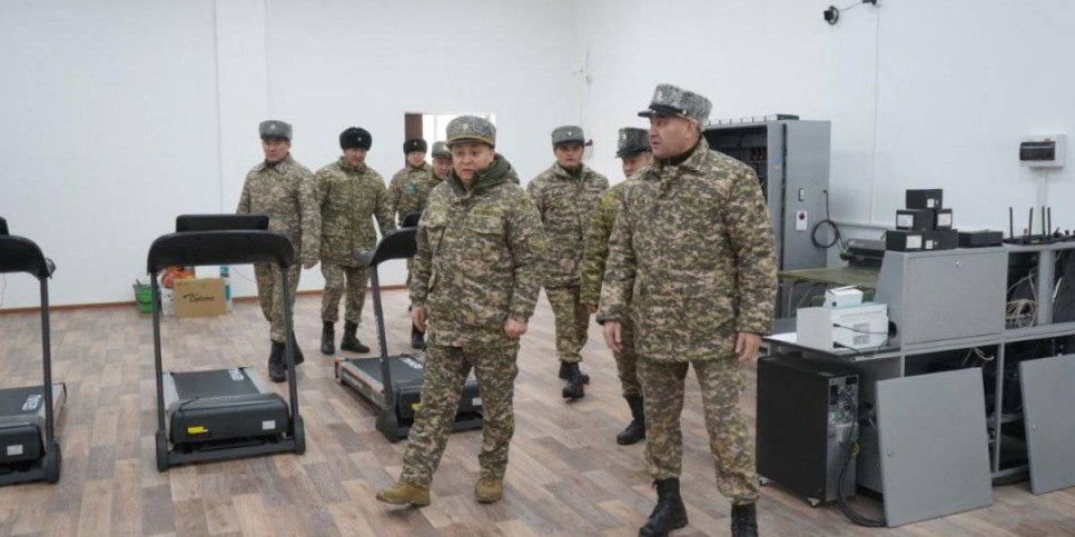 
                    Заместитель министра обороны совершил рабочую поездку в Алматинский гарнизон
                