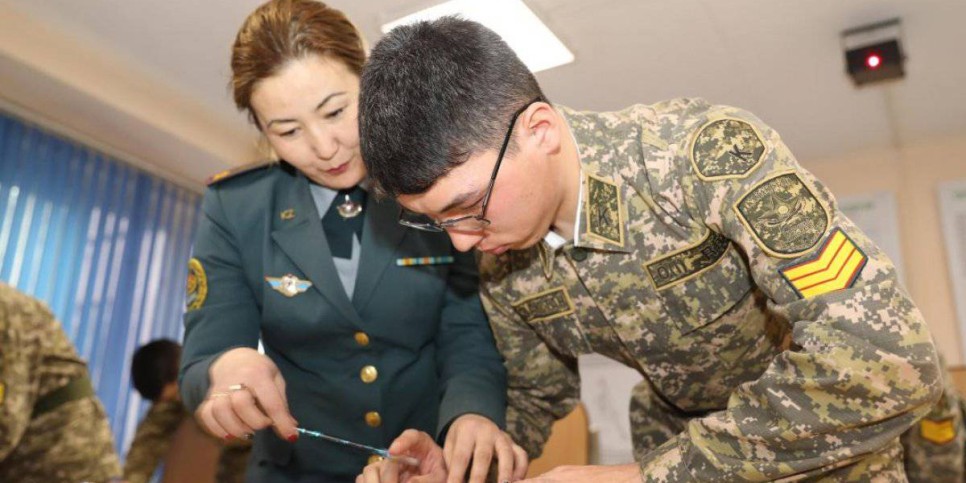 
                    Военные ученые и педагоги Казахстана отмечают профессиональный праздник
                