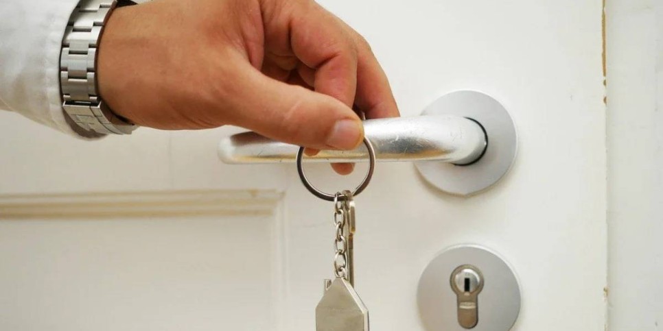 
                    Казахстанцы смогут заключать сделки купли-продажи в онлайн-формате
                