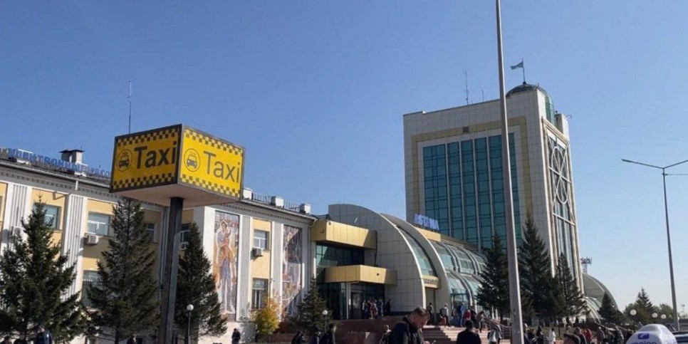 
                    В Астане таксист перевез иностранца на расстояние 150 метров за 500 тенге
                