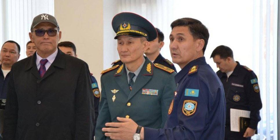 
                    Министр по ЧС оценил возможности Центра управления в кризисных ситуациях
                