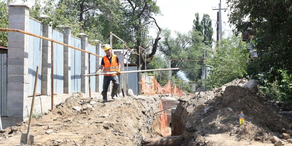 
                    В Медеуском районе продолжается модернизация инженерной инфраструктуры
                