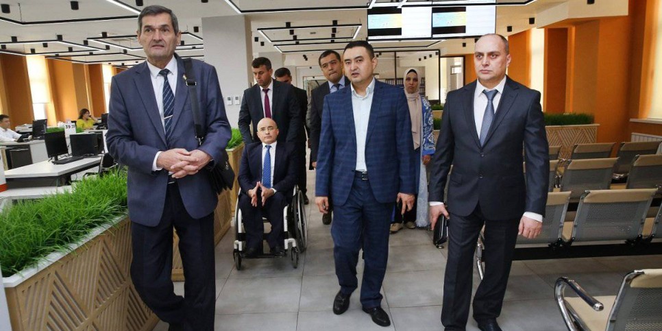 
                    Таджикская делегация посетила Дом соцуслуг в Алматы
                