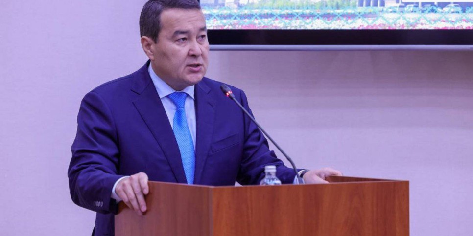 
                    Премьер-министр рассказал о социальной поддержке граждан
                