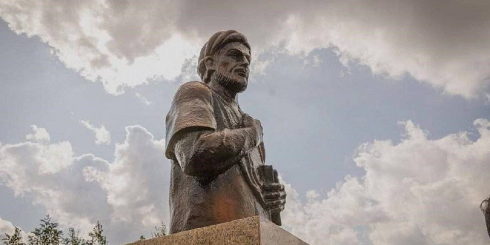 
                    Бюст ибн Сины открыли в Астане
                