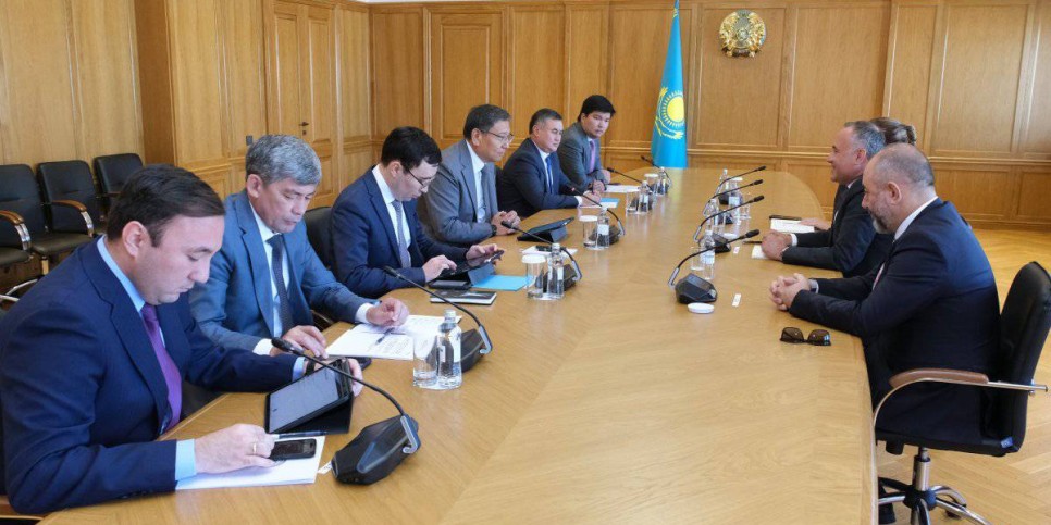 
                    Пассажирский терминал аэропорта Алматы откроют раньше срока
                