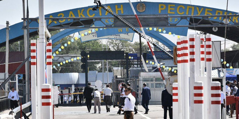 
                    КНБ: на границе Казахстана задержано более 200 человек, находящихся в розыске
                