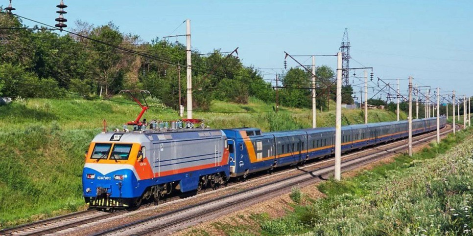 
                    День железнодорожника отмечают в Казахстане
                