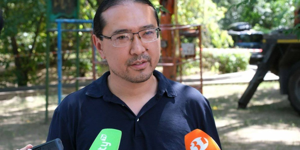 
                    Как определяют аварийные деревья в Алматы, рассказал эксперт
                