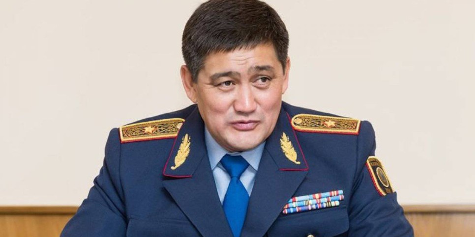 
                    За побег из страны защита попросила назначить Серику Кудебаеву штраф
                