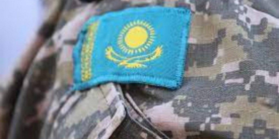 
                    Сына депутата Даулета Турлыханова арестовали на 15 суток
                