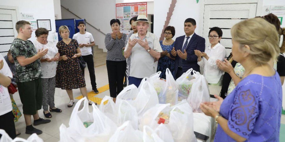 
                    Продуктовые корзины подарили особенным семьям в Алматы
                