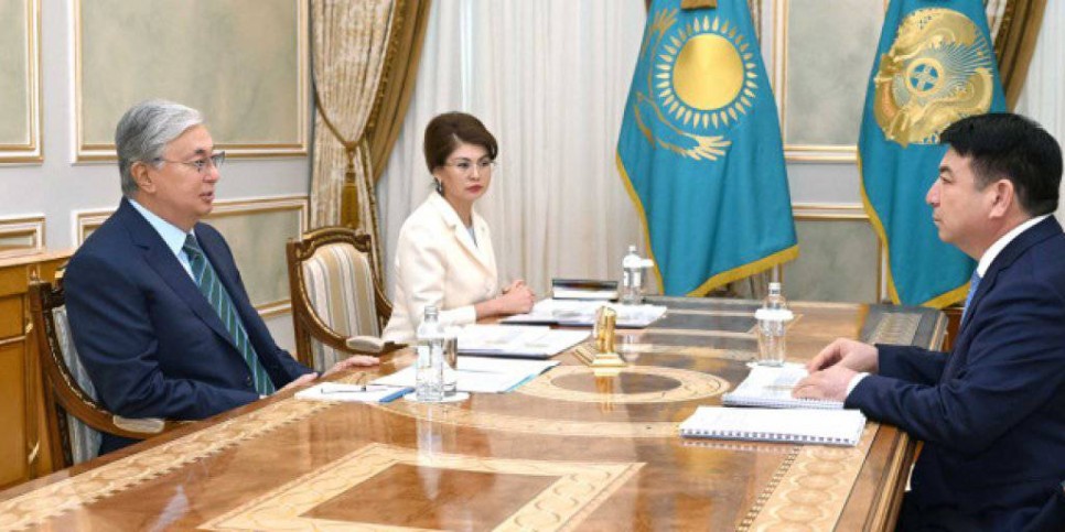 
                    Президент дал поручения министру просвещения
                