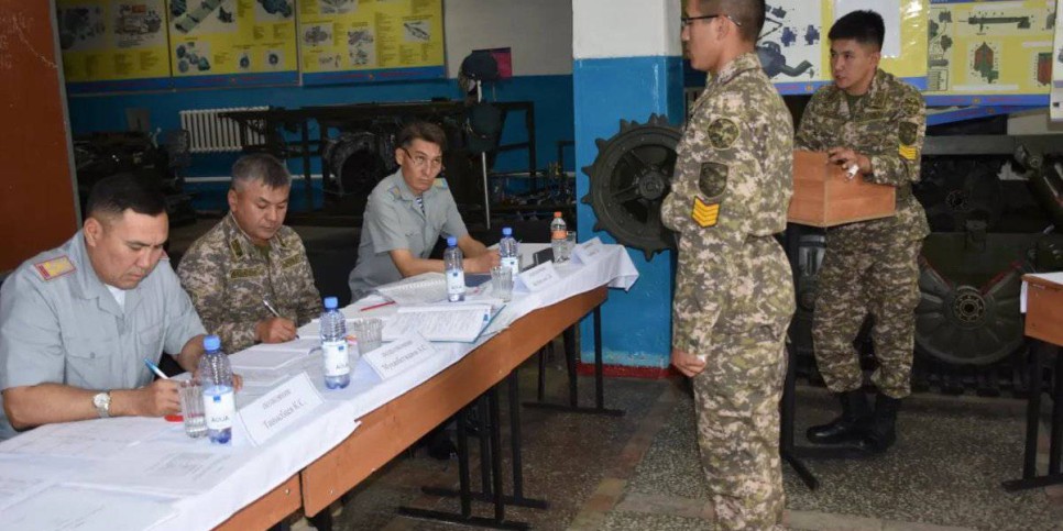 
                    «Горячая пора» в кузнице офицерских кадров
                