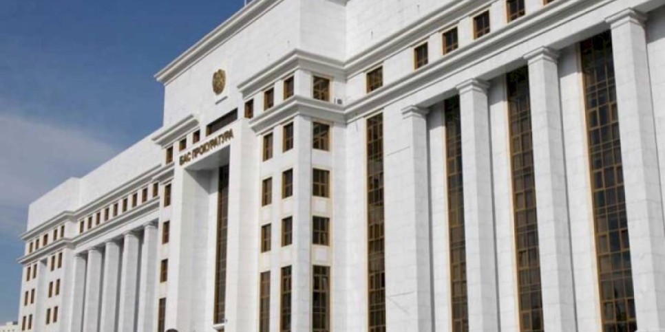 
                    Более 1600 фактов незаконного взимания налогов за вывески выявили прокуроры
                