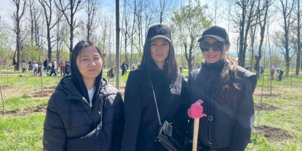 
                    Пришла по велению сердца – участница экоакции Almaty Clean & Green
                