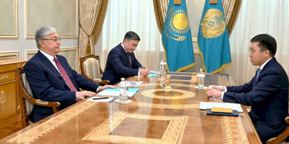 
                    Президент принял министра индустрии и инфраструктурного развития Марата Карабаева
                